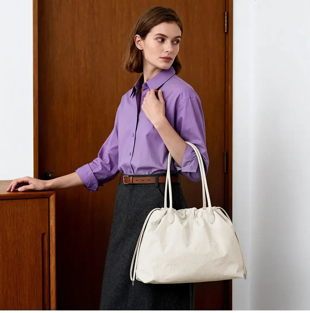 Versatile Large Capacity Tote Bag for Work & Travel Classic Black Shoulder Bag with Easy Carry Handles Perfect for Everyday Use